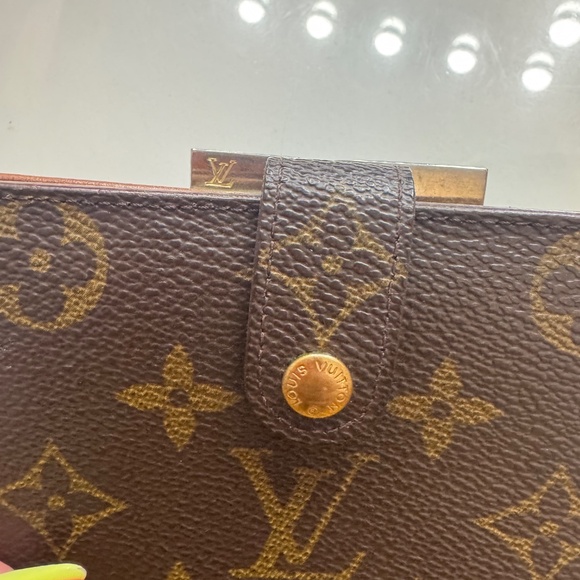 Louis Vuitton French Purse Wallet - Picture 2 of 6